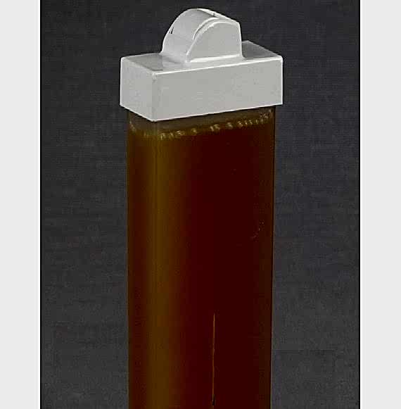 Ceara la patron - 100 ml cu aplicator mic - galben Ceara la patron - 100 ml cu aplicator mic - galben